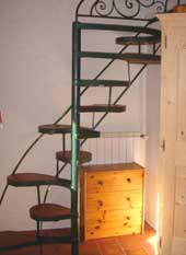 escalier &agrave; encombrement r&eacute;duit sp&eacute;cialit&eacute; d'Eric Litschky