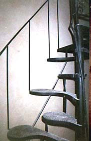 escalier &agrave; encombrement r&eacute;duit sp&eacute;cialit&eacute; d'Eric Litschky
